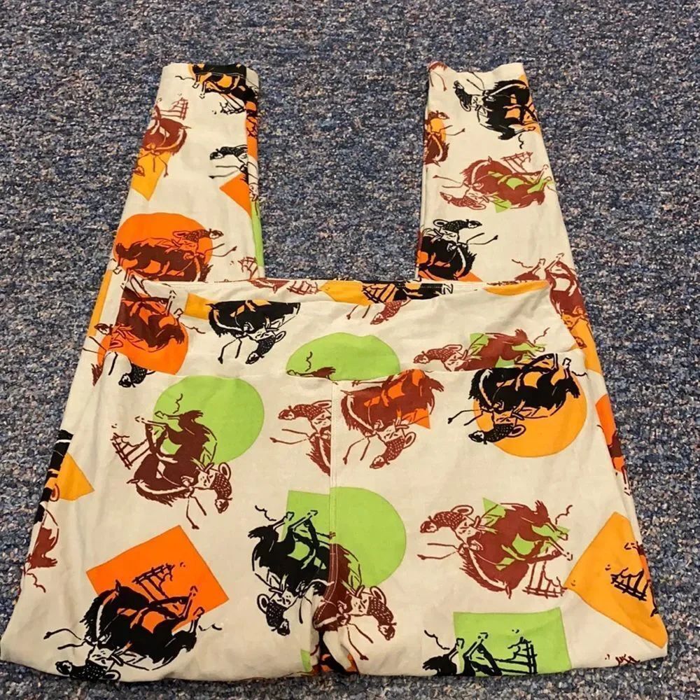 Lularoe Tall and Curvy Leggings sz. M